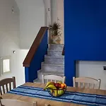 Celeste House בית נופש *