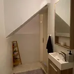 Celeste House בית נופש *