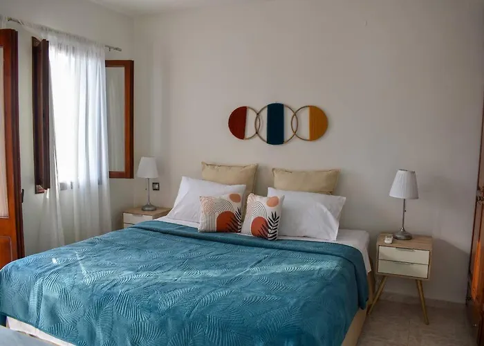 Celeste House * Myrties